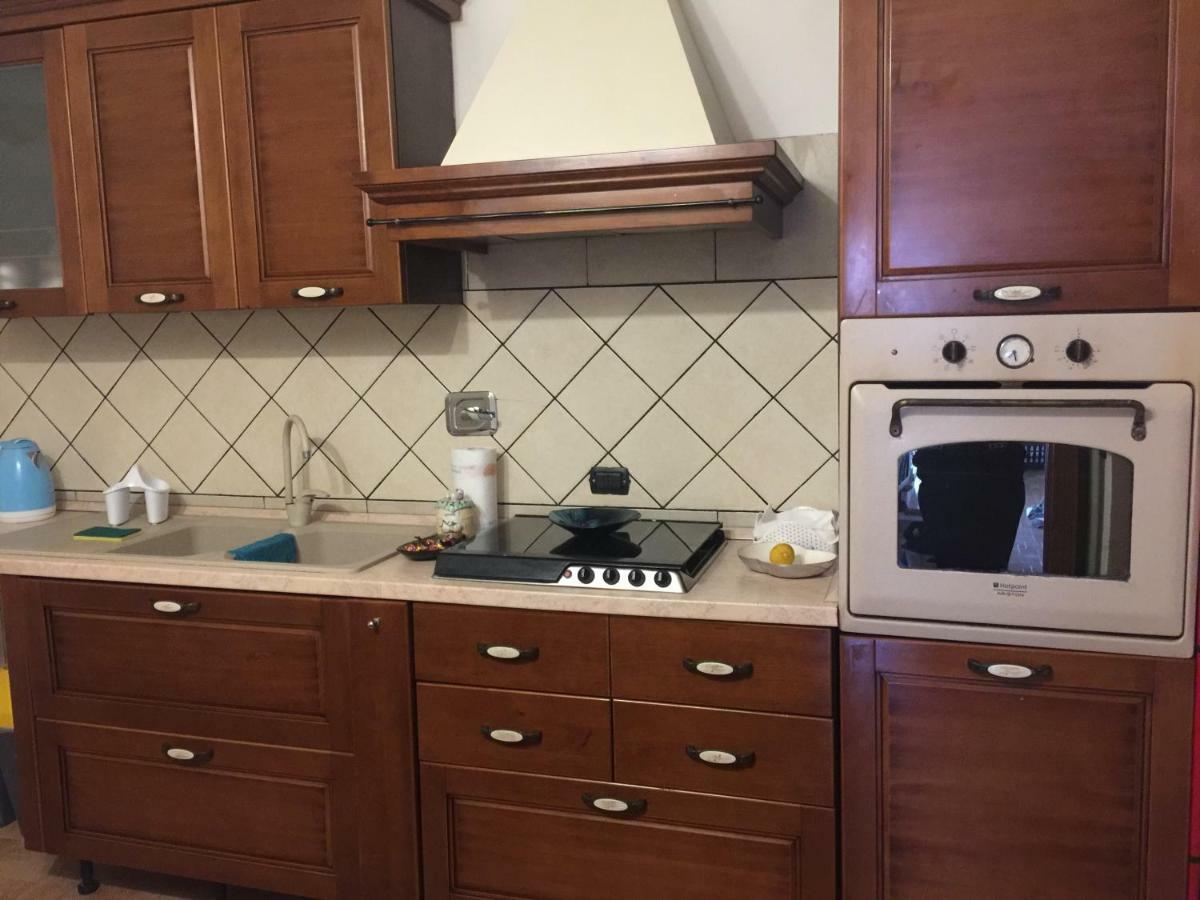 Mancini Michela Alloggio Uso Turistico Apartamento Acilia Exterior foto